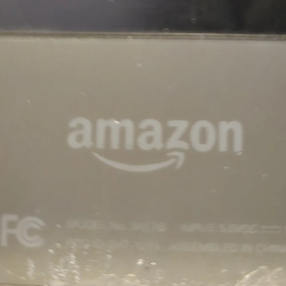 Amazon Kindle Fire Tablet Fire HD 9 1/2 By 6 1/2.. 16GB, Wi-Fi, Newish
